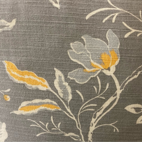 Domain throw pillow Birds with feather insert. 18-in. - Picture 4 of 8